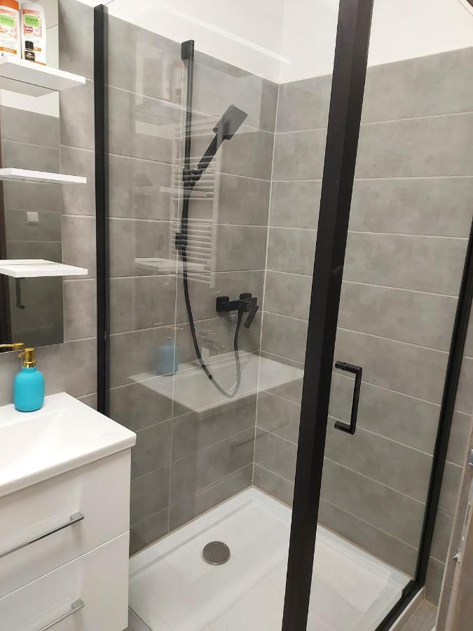 Silver Dream Apartmanhaz ديبريتْسين المظهر الخارجي الصورة