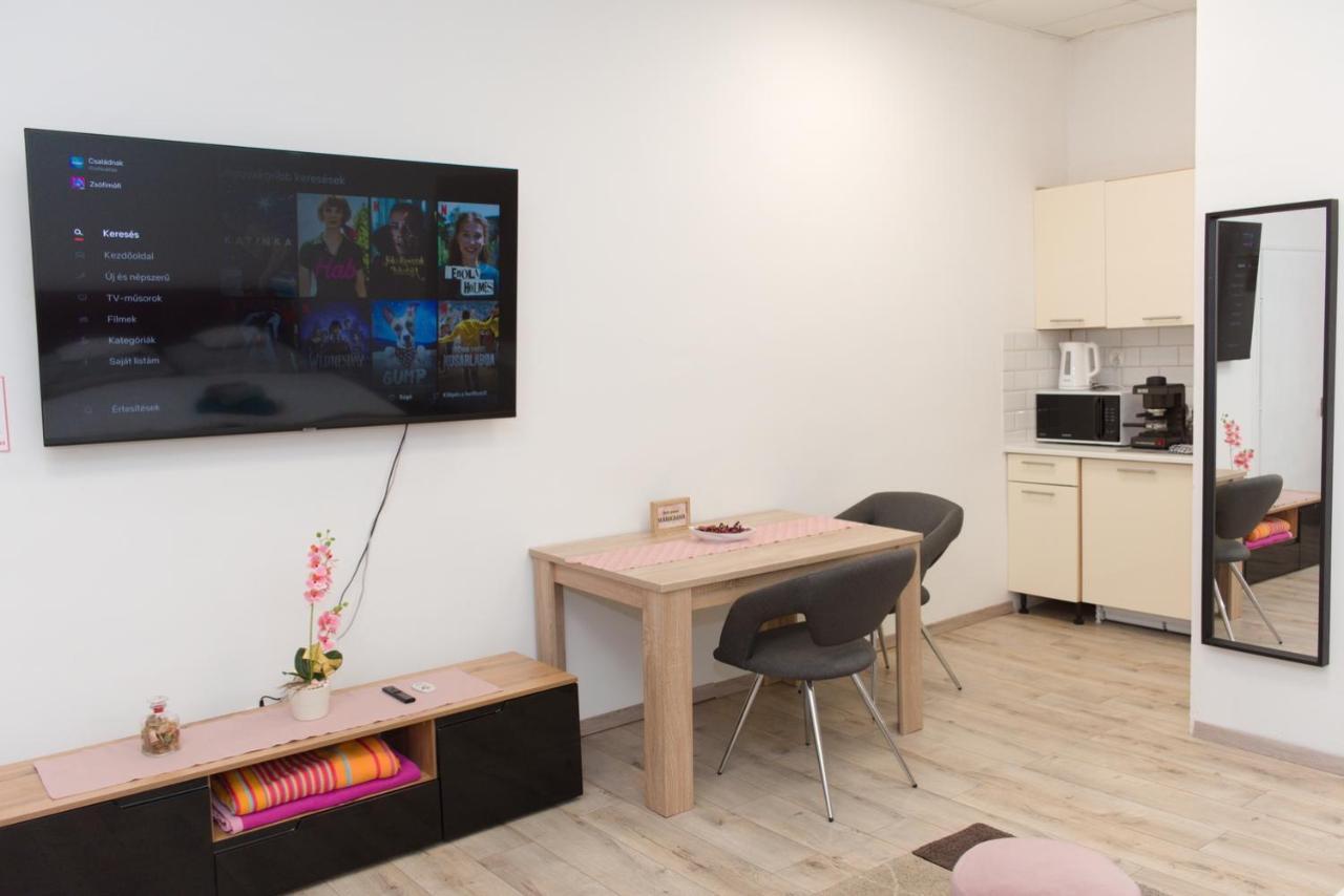 Silver Dream Apartmanhaz ديبريتْسين المظهر الخارجي الصورة