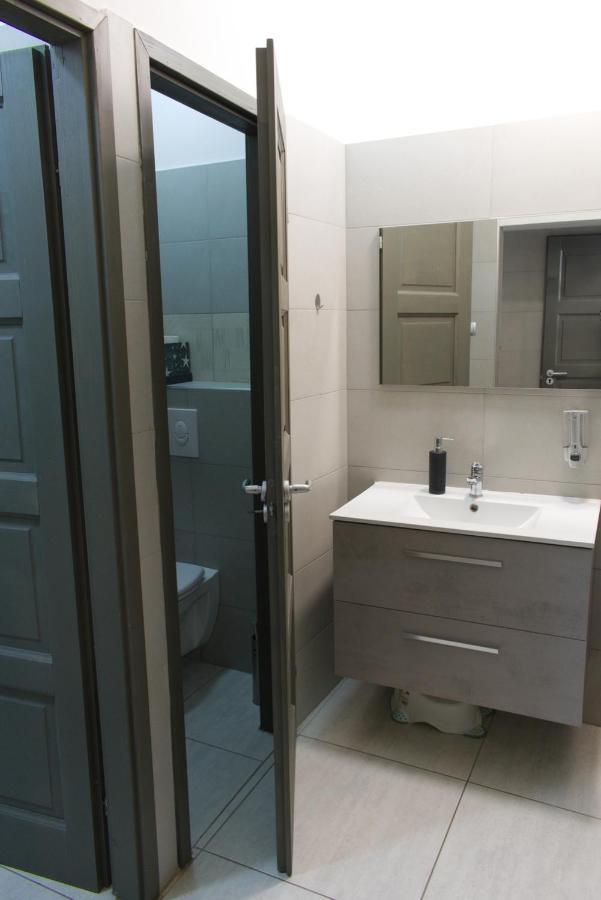 Silver Dream Apartmanhaz ديبريتْسين المظهر الخارجي الصورة