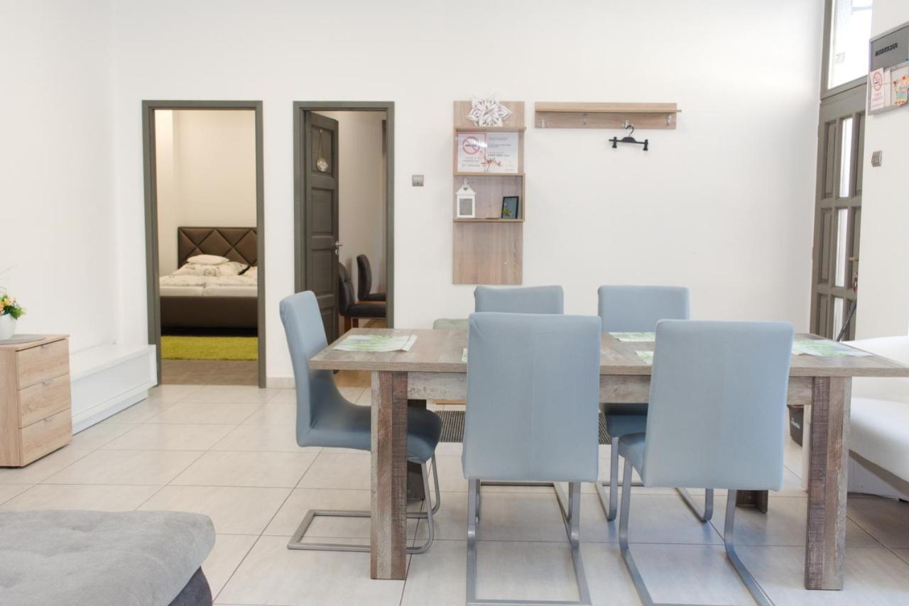 Silver Dream Apartmanhaz ديبريتْسين المظهر الخارجي الصورة